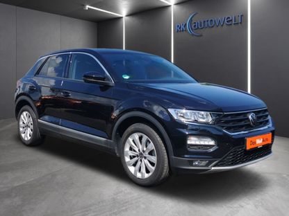 Buy Volkswagen T-Roc online. With extended warranty and home delivery.