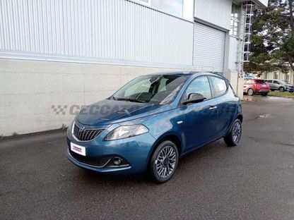 The Lancia Ypsilon's New Green Is a Good Green